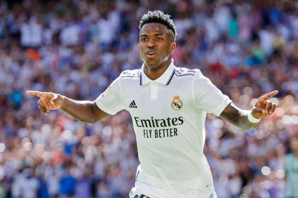 “Real Madrid”in lideri kürəyinə dahi idmançıların şəkillərini döydürdü 